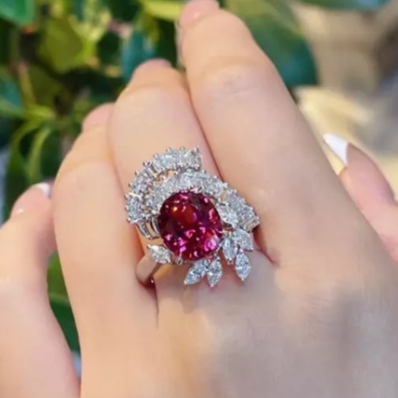 Swarovski Jewelry - Gorgeous ruby 3ct crystal ring with Swarovski elements